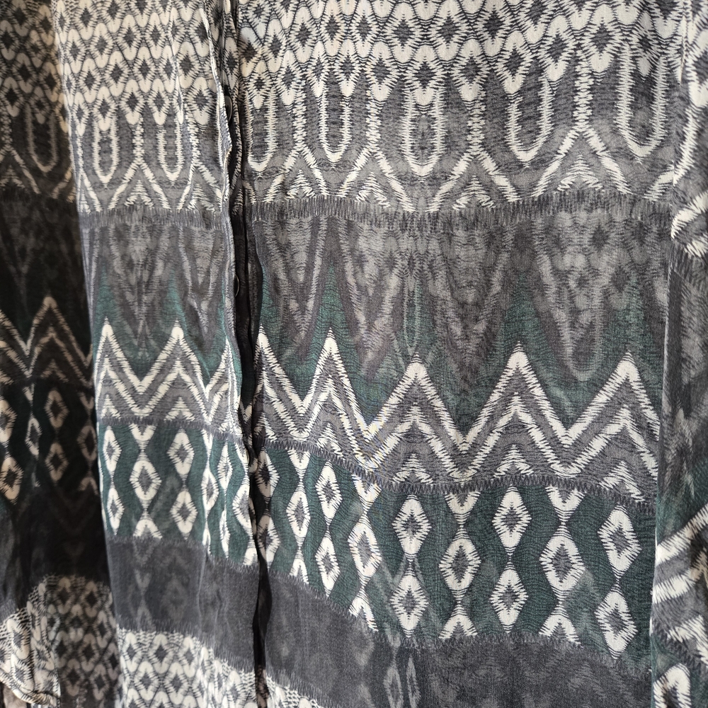 L'AGENCE Sheer Patterned Blouse Size 2 - Picture 3 of 7
